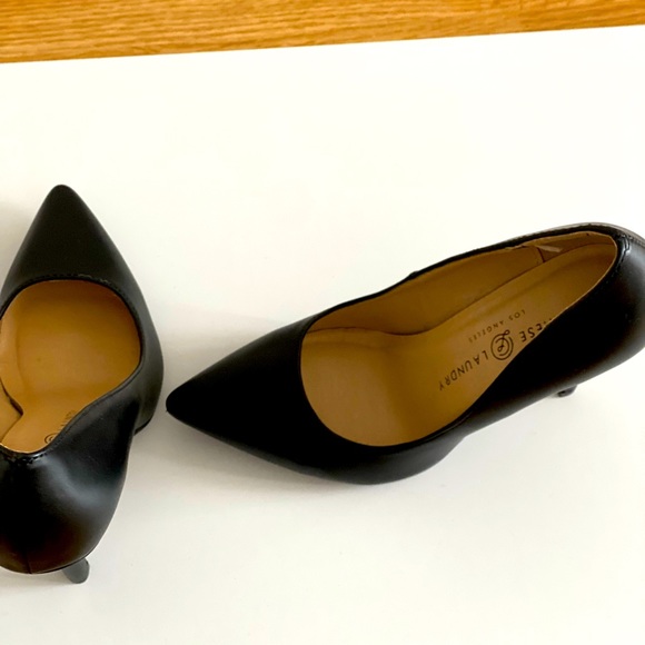 New heels that can go with anything 🤗 - Picture 1 of 6